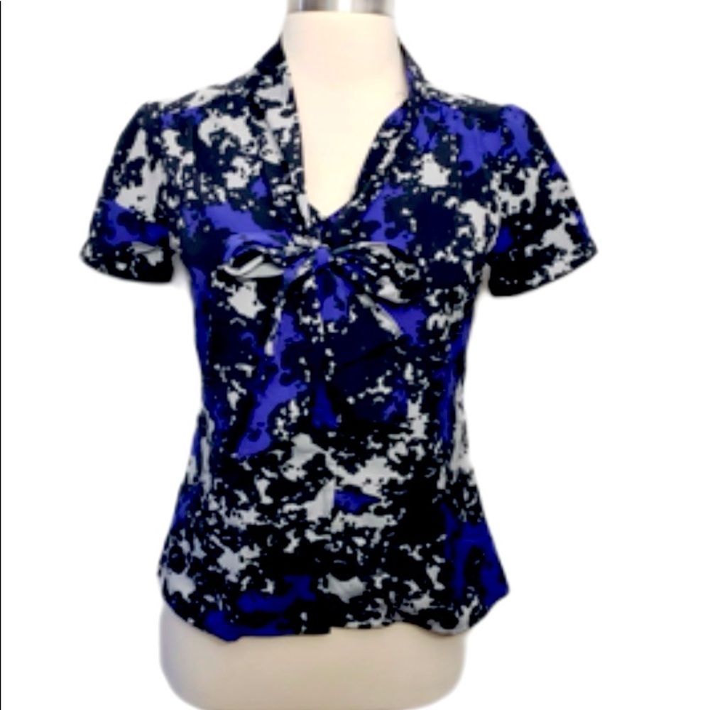 Banana Republic BowTie Detail Blouse size Medium l
